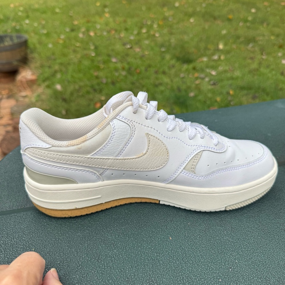 Nike Gamma Cream and White Athletic Shoes - Picture 2 of 5